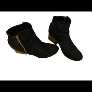 Maurices sz 10 booties